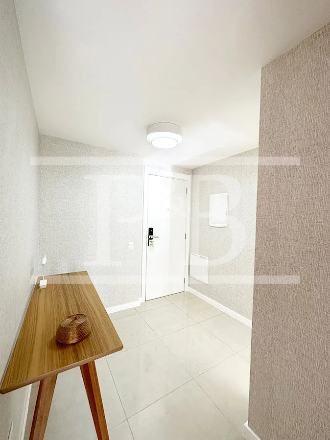 Furnished 2-bedroom apartment with 90 m² and parking — photo 28