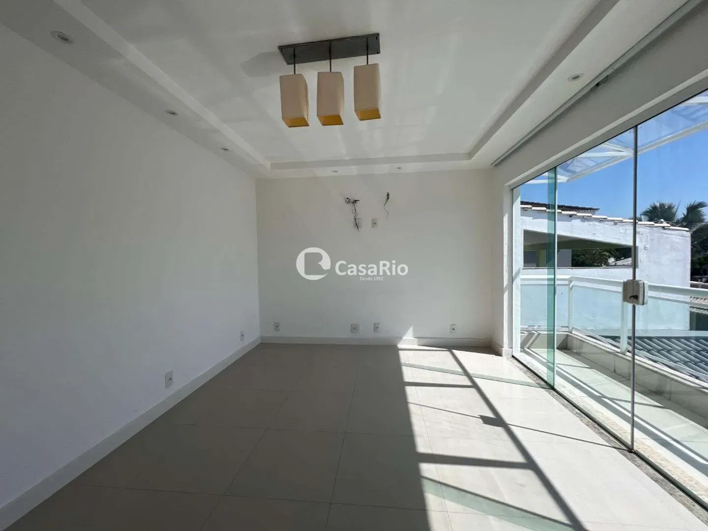 350 m² house with a bathtub and floor-to-ceiling windows — photo 26