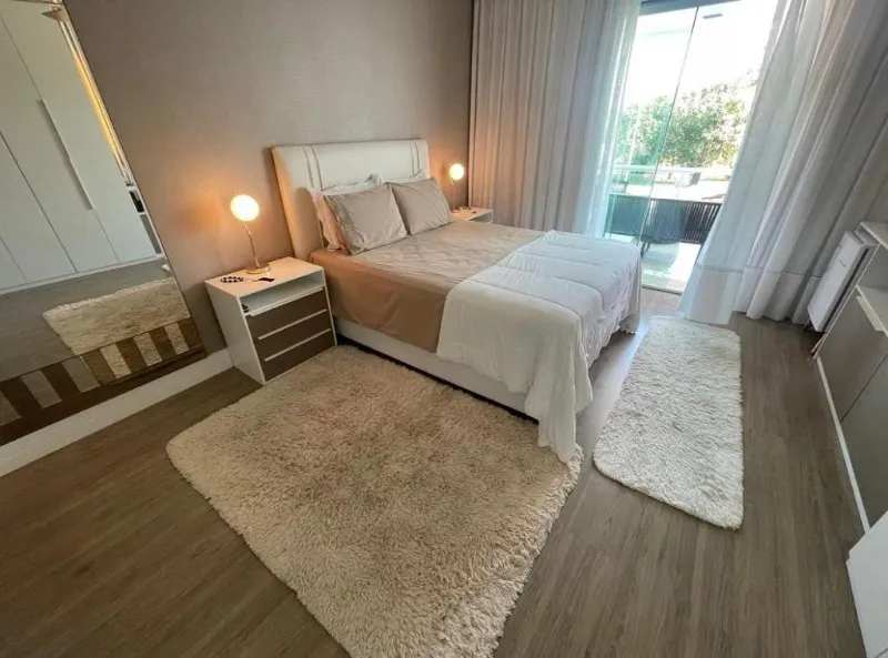 Furnished duplex house with 521 m², 3 bedrooms and 4 baths