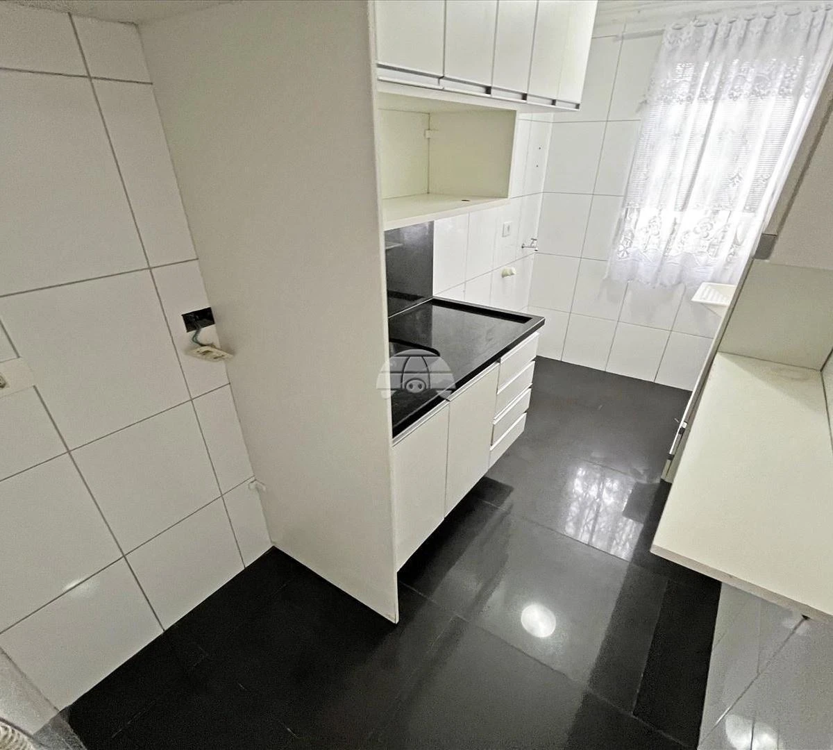 Apartment, 46 m², with wood or laminate floors — photo 5
