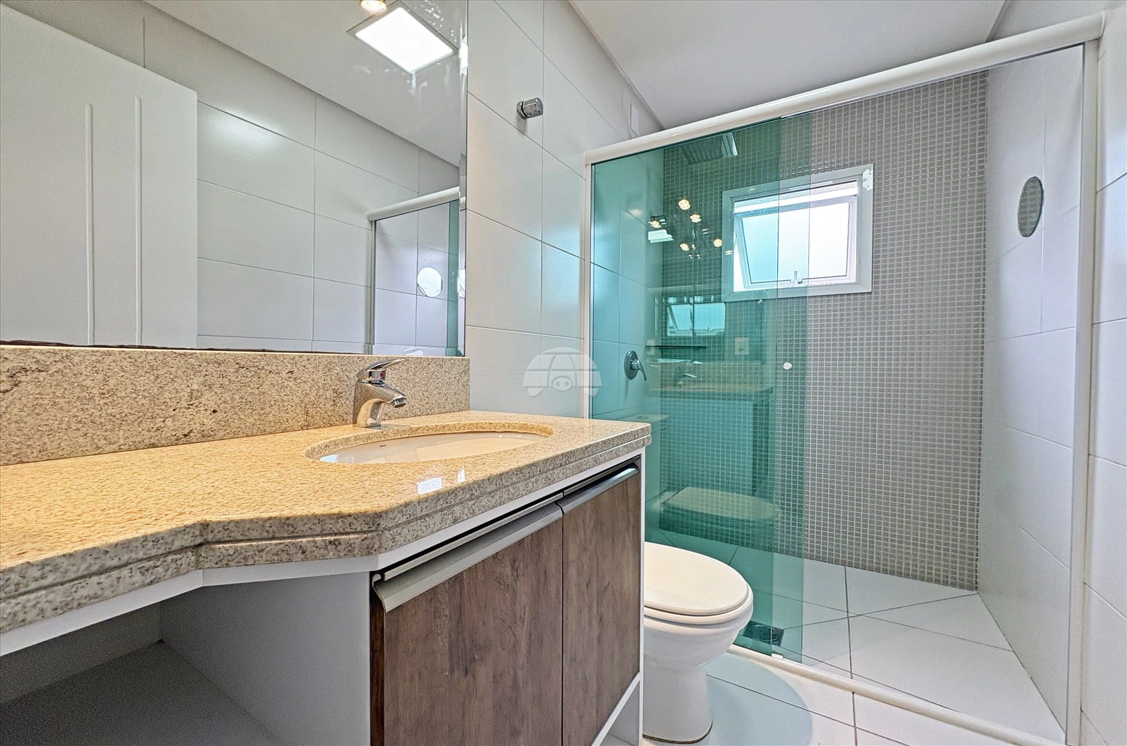 Casa, 172 m², com varanda envidraçada — photo 18