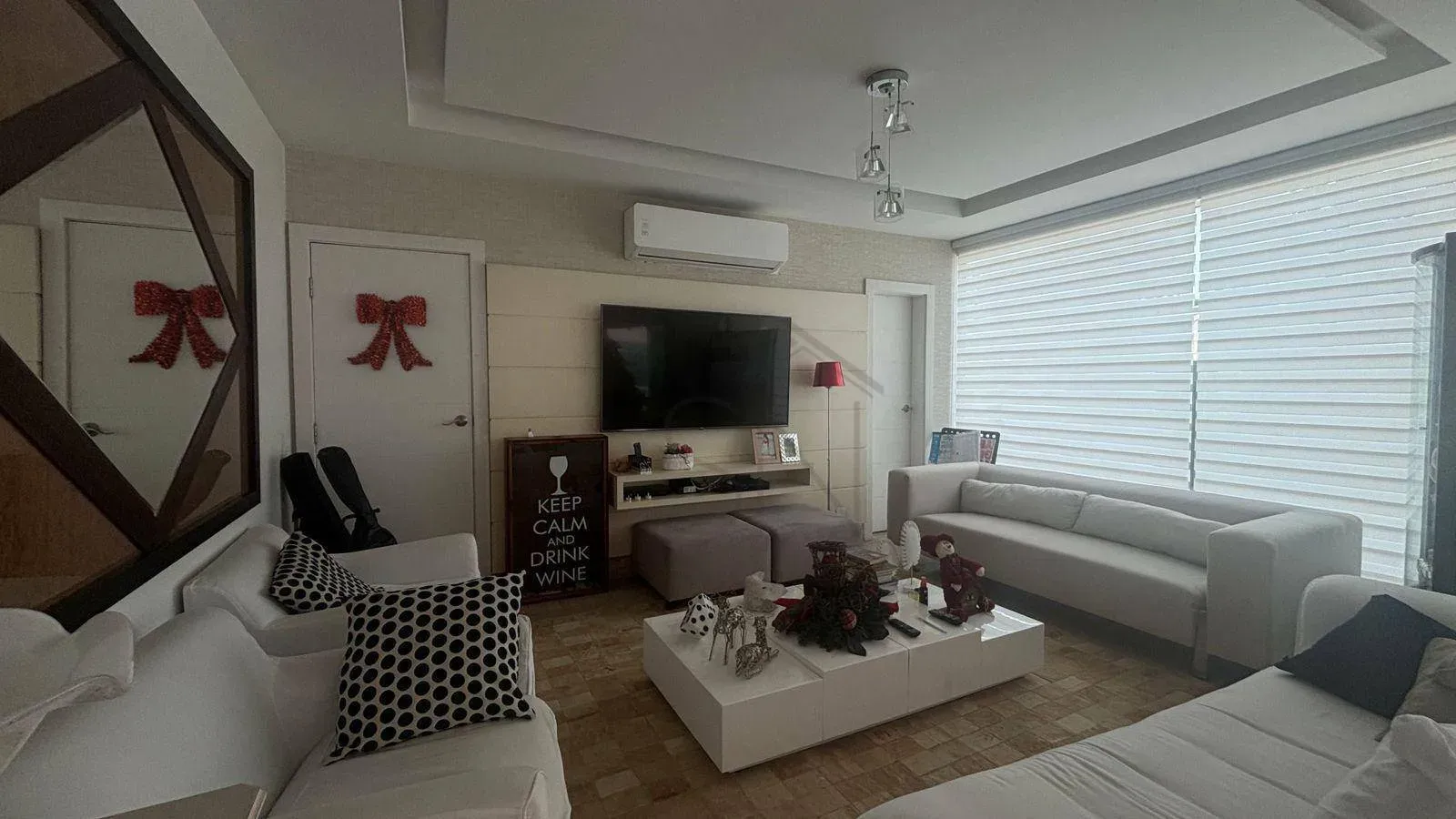 Furnished house 830 m² with 6 bedrooms and open kitchen — photo 15
