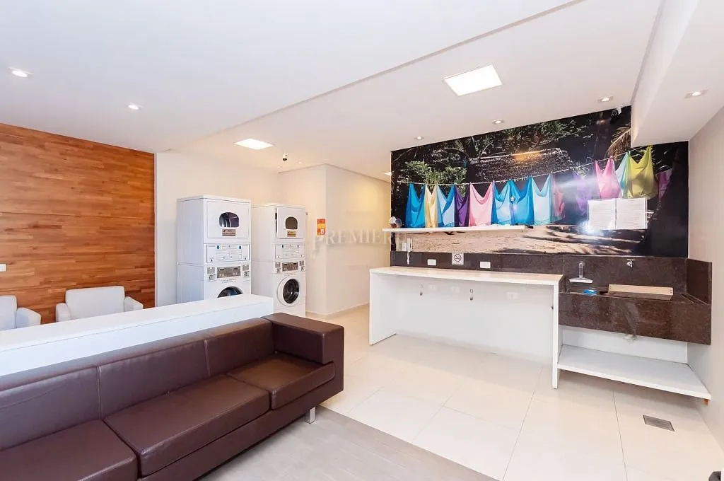 Furnished 1-bedroom apartment with floor-to-ceiling windows — photo 13