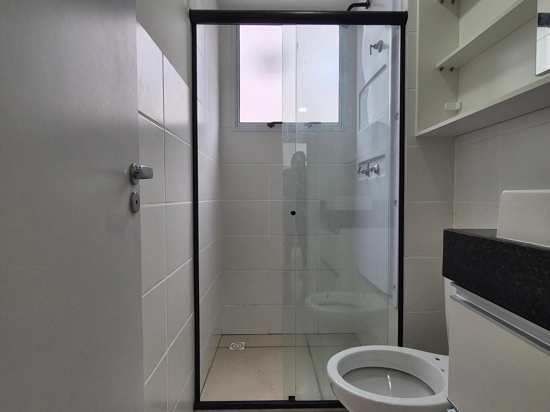 2-bedroom apartment with 1 en-suite and open-air pool — photo 24