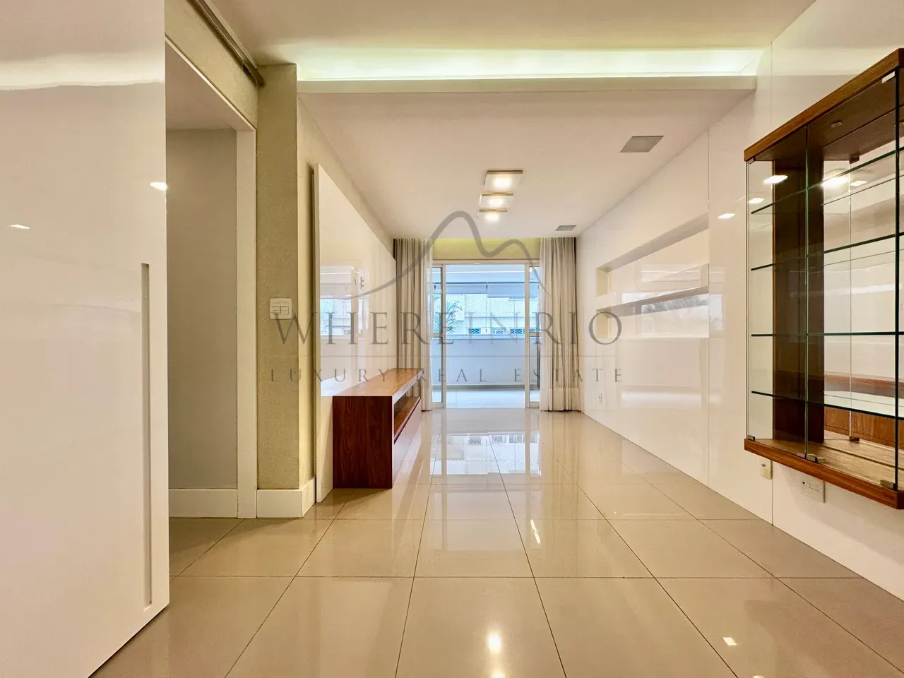 Меблированная квартира 107 м² с 4 спальнями и суитом
