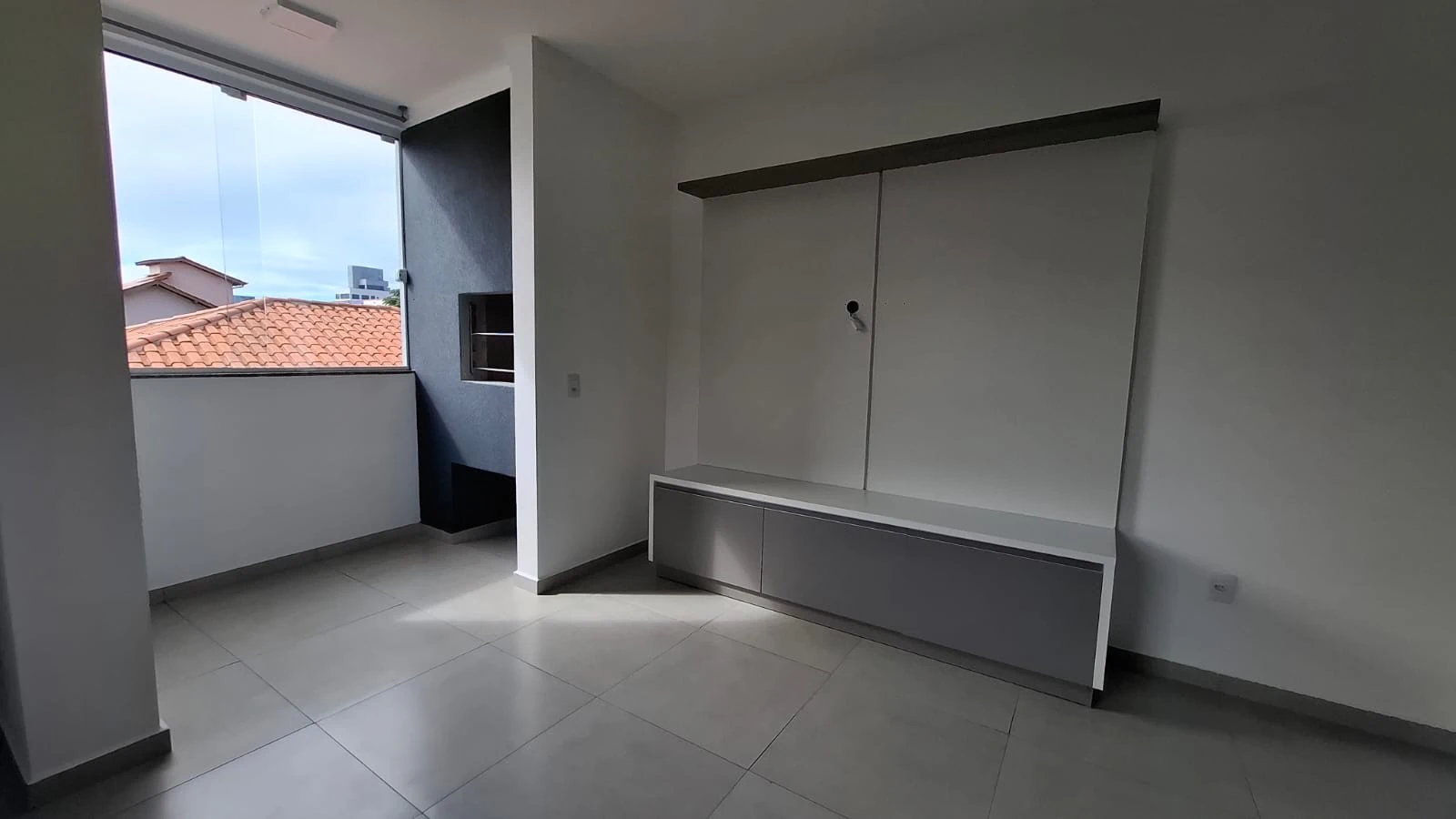Власне барбекю та 1 спальня: квартира 42 м²