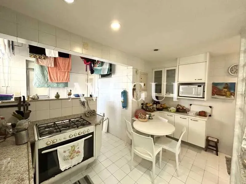 Residential apartment with 4 bedrooms and 4 bathrooms — photo 6