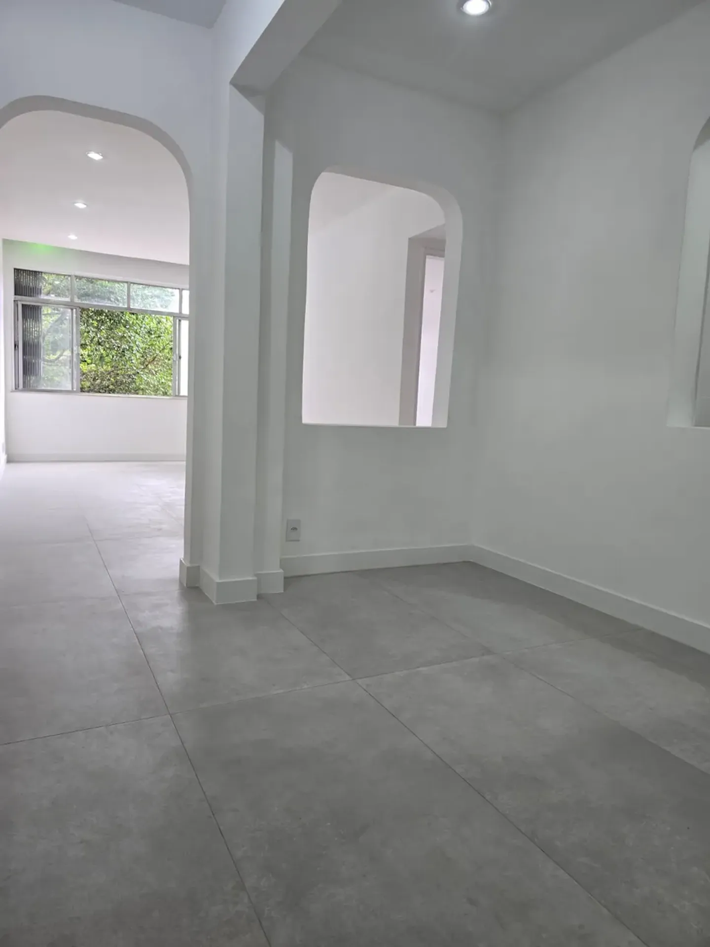 Park view in a one-bedroom apartment, 60 m² — photo 12