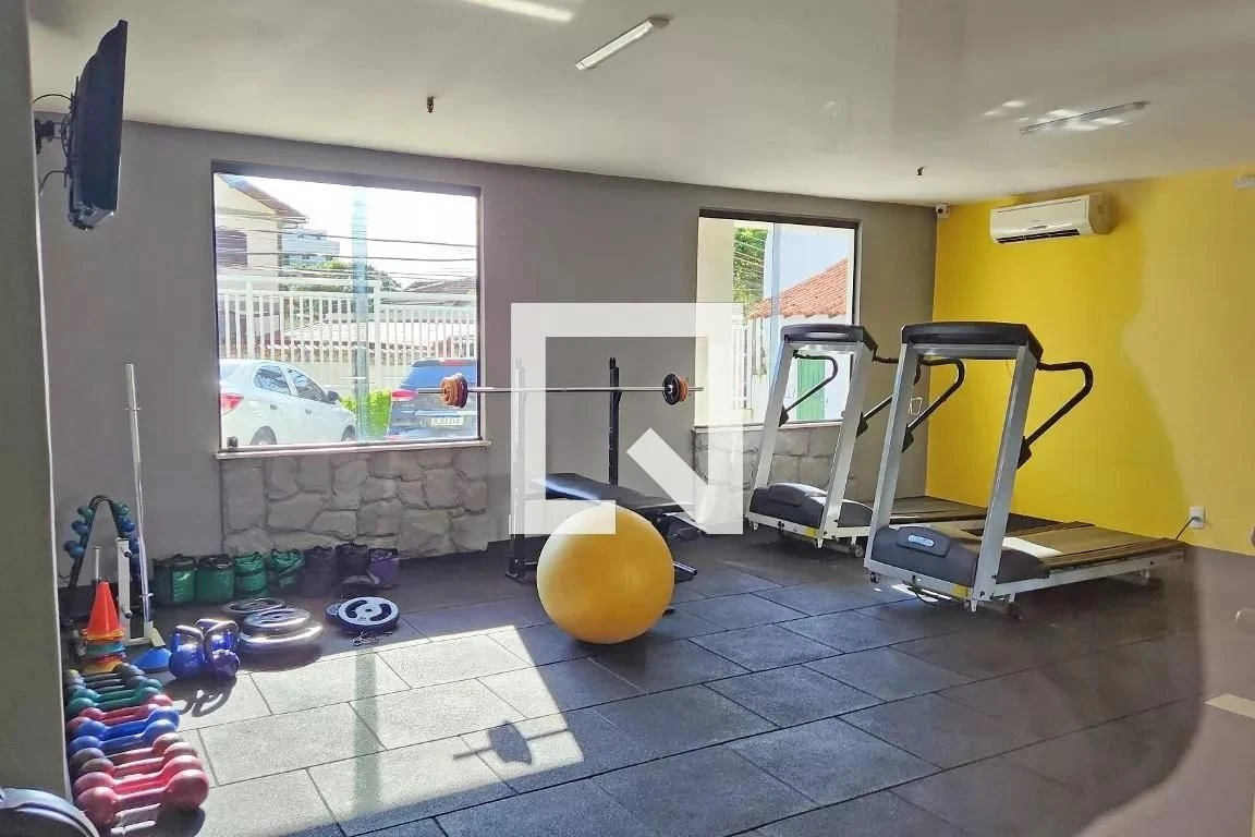 Furnished apartment with 2 bedrooms and a balcony — photo 11
