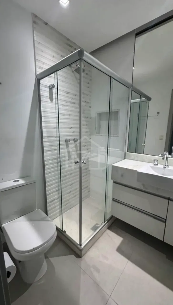 Casa com 4 quartos e 5 banheiros, com 3 vagas — photo 4