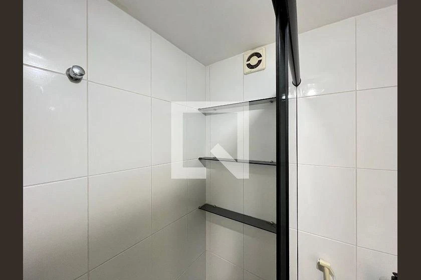 2 quartos e janelas do piso ao teto: apartamento de 90 m² — photo 25
