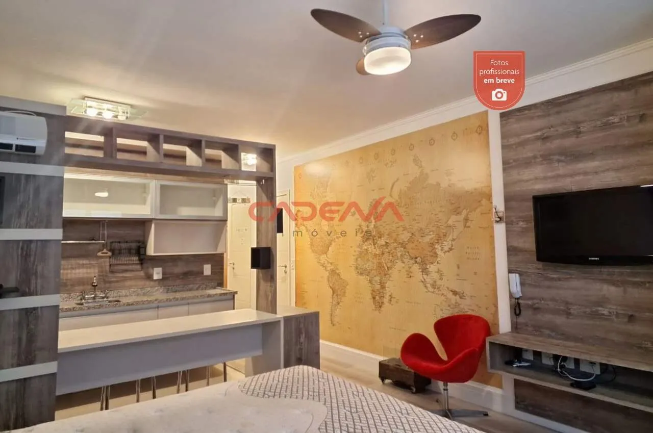 Furnished 44 m² studio with an open-plan kitchen