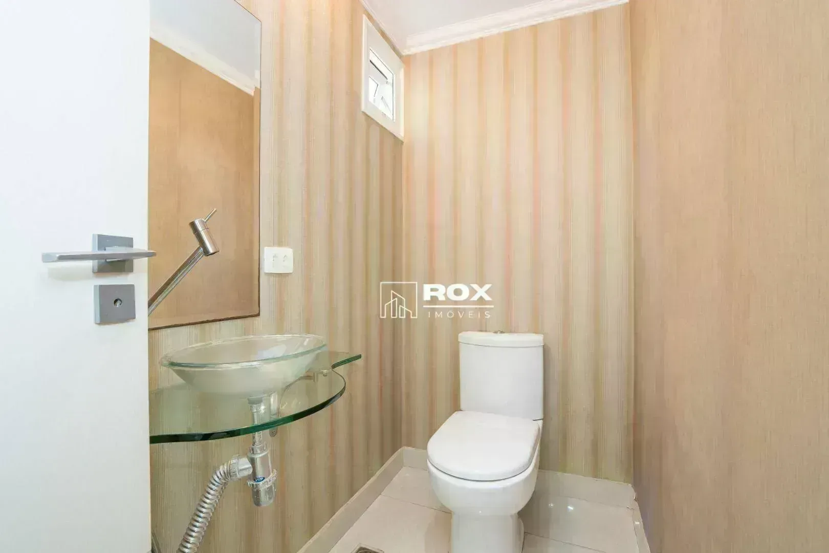 Furnished apartment, 179 m², with a fireplace — photo 13