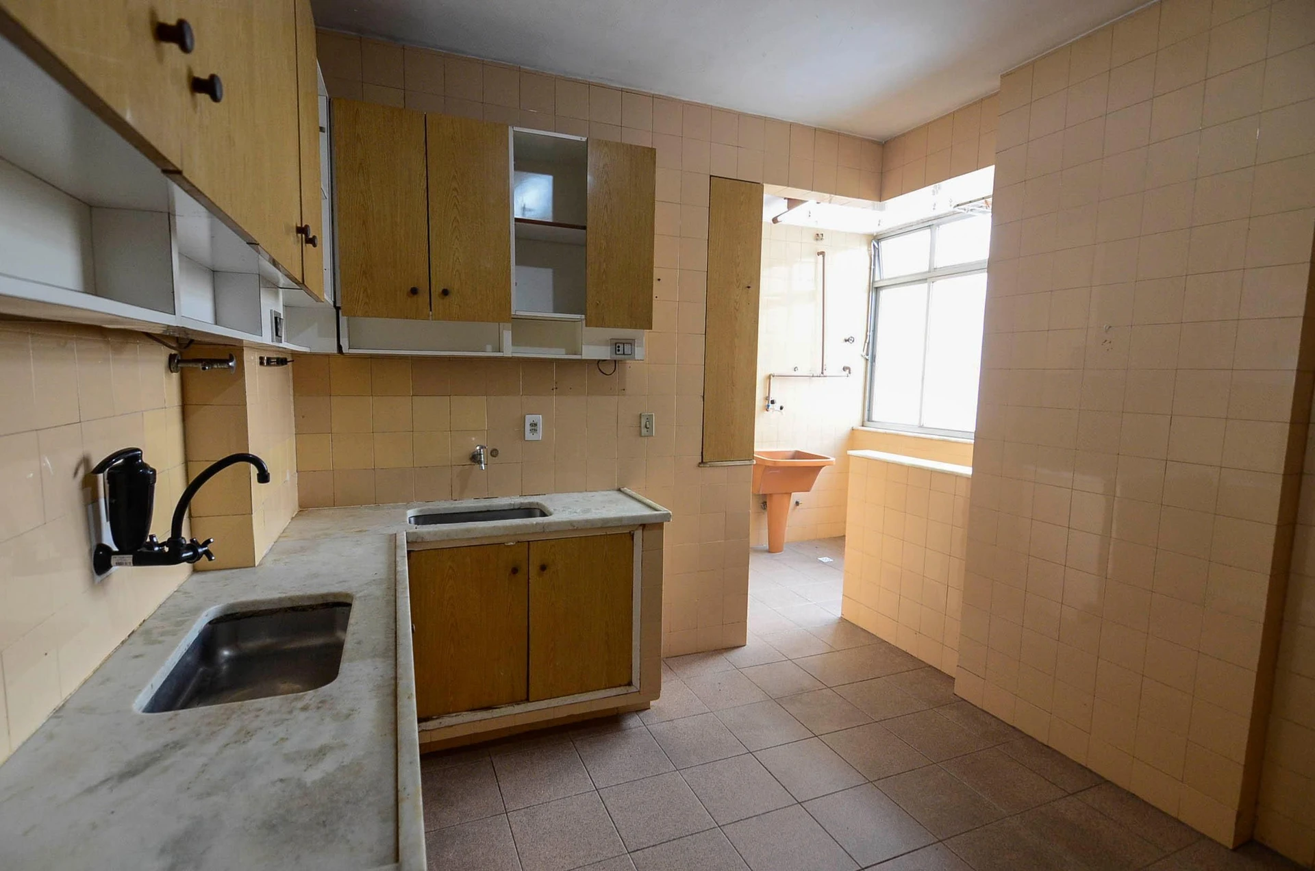 Apartamento para alugar com 4 quartos, 1 suíte e varanda — photo 62