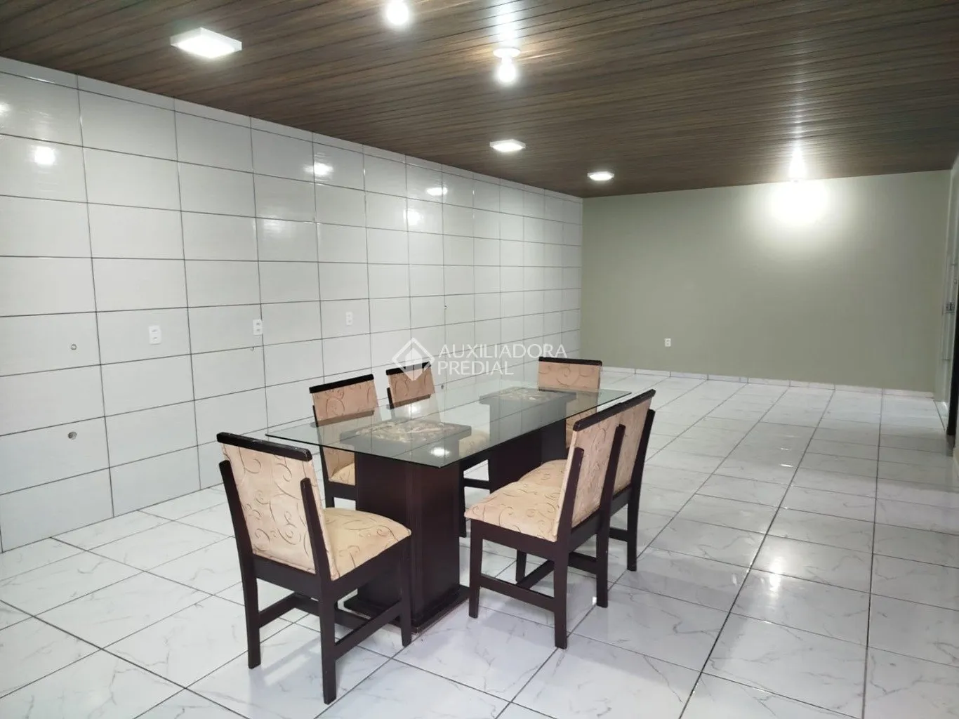 Немеблированный дом 456 м² с 2 спальнями и 2 этажом — photo 22