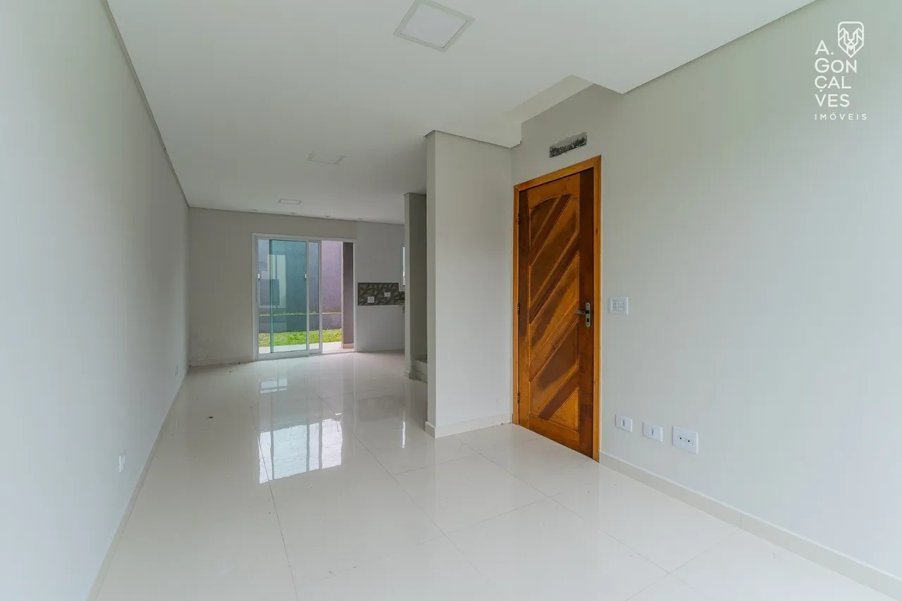 House with 3 bedrooms and an open-plan kitchen — photo 12