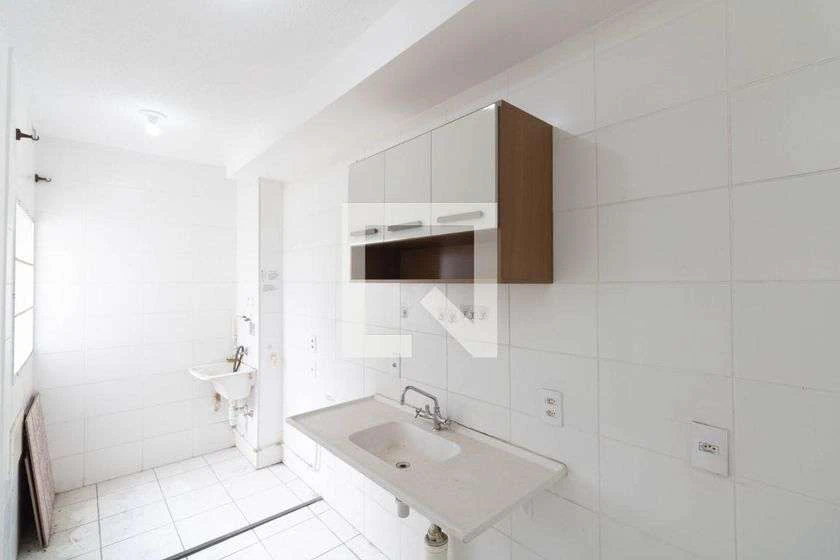 Apartamento de 49 m² com box de vidro no banheiro — photo 6