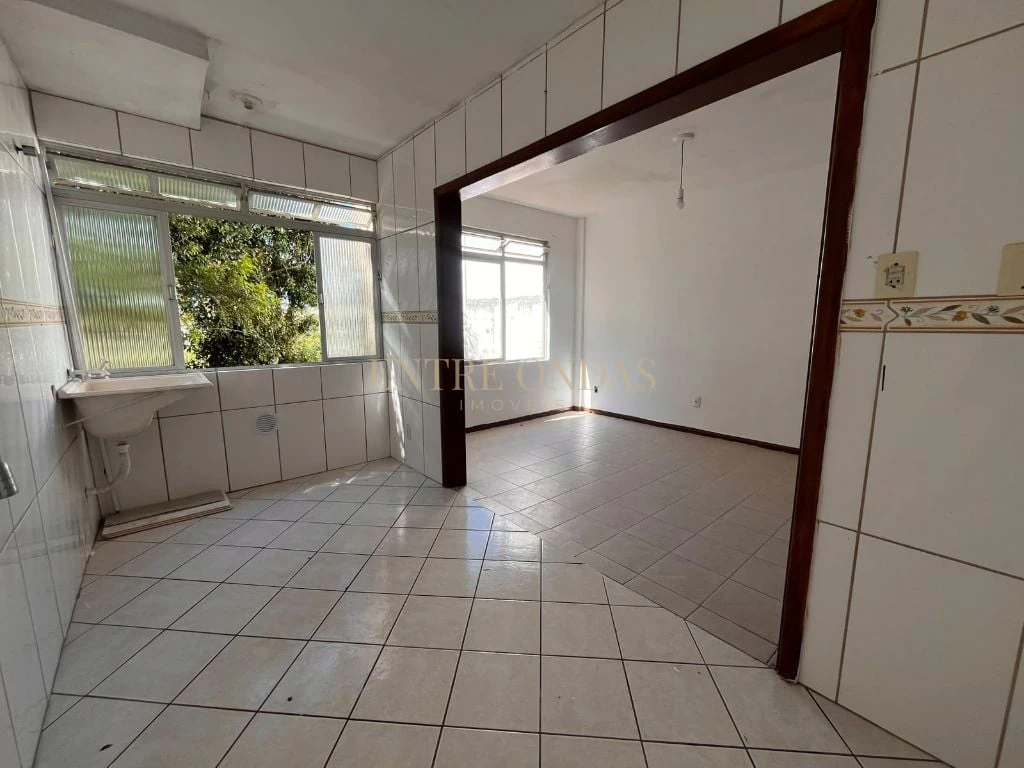 Unfurnished 2-bedroom apartment with 65 m² — photo 23