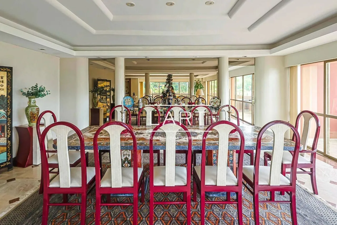 Дом с 5 спальнями и 800 м², с зоной для стирки — photo 12