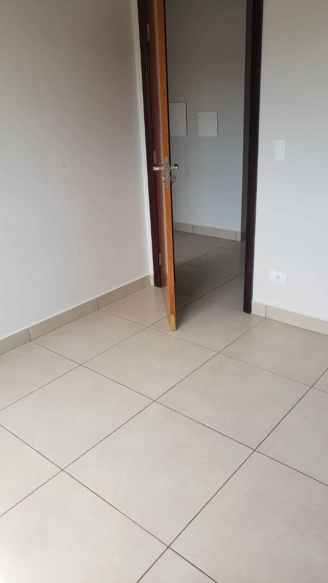 3-bedroom house with a grill on the balcony in Curitiba — photo 15