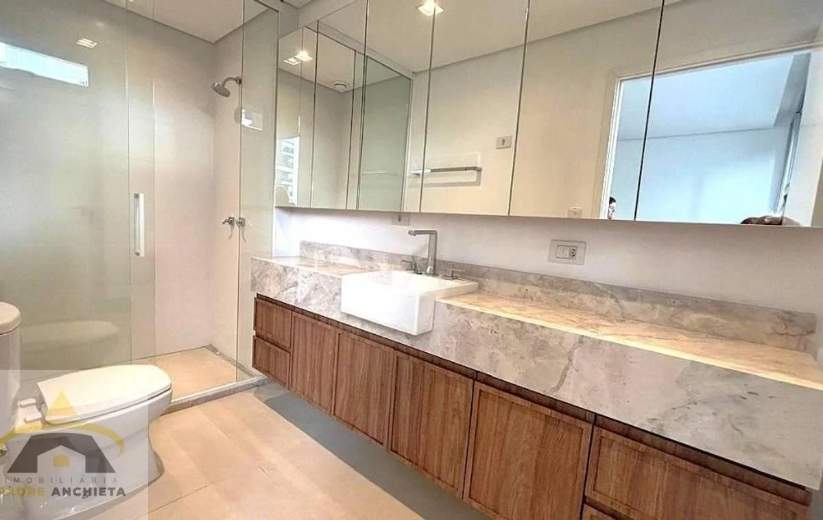 2-bedroom apartment with a washing machine in Curitiba — photo 27