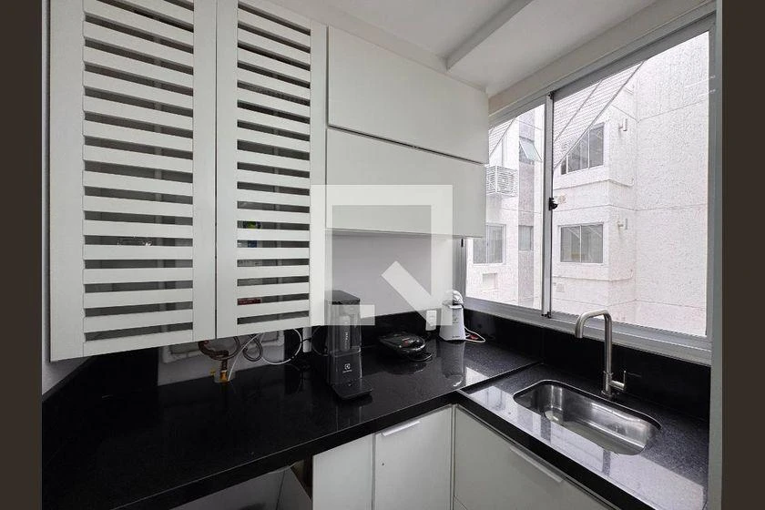 2-bedroom apartment with a mountain view in Rio de Janeiro — photo 10