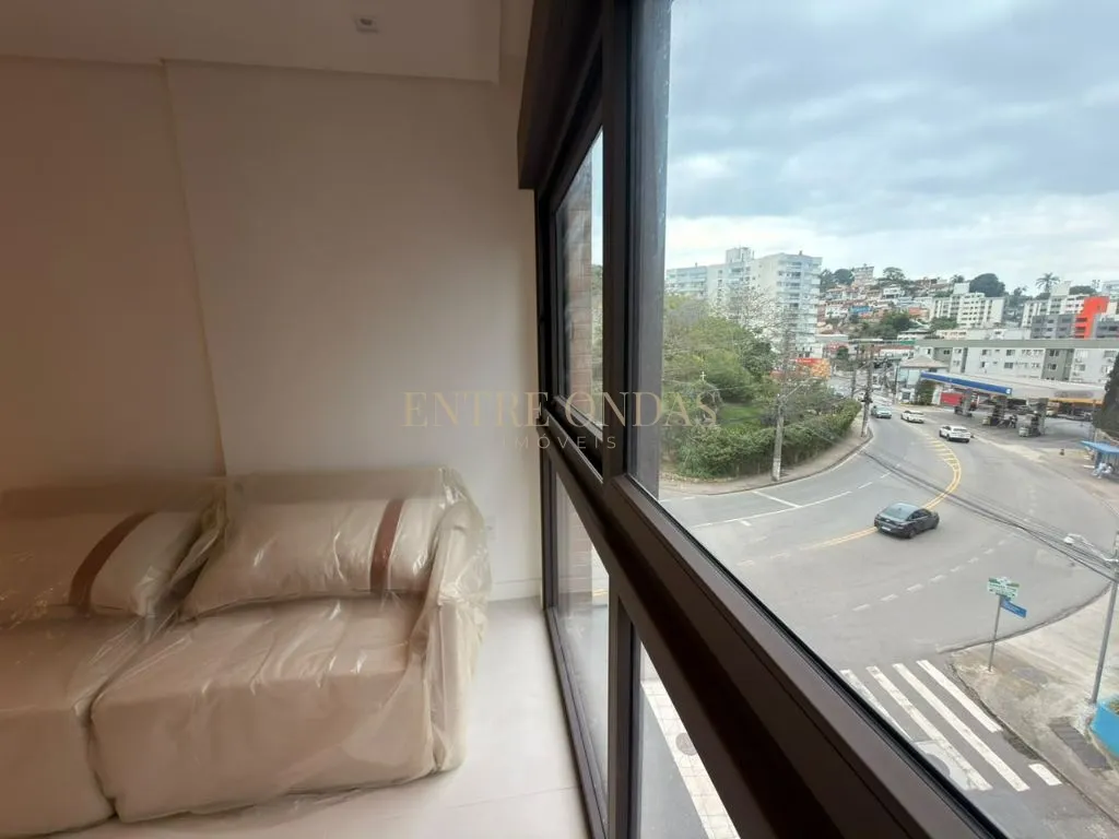Apartment on the 5th floor with floor-to-ceiling windows — photo 28