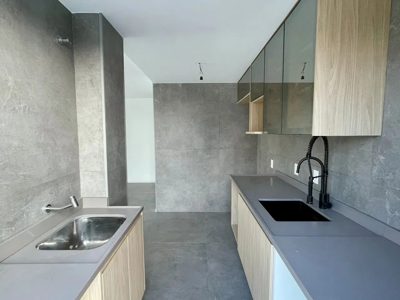 Apartment with 3 bedrooms, 3 bathrooms and balcony — photo 2