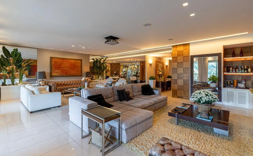 Apartamento mobiliado 420 m² com 4 suítes e varanda envidraçada — photo 3