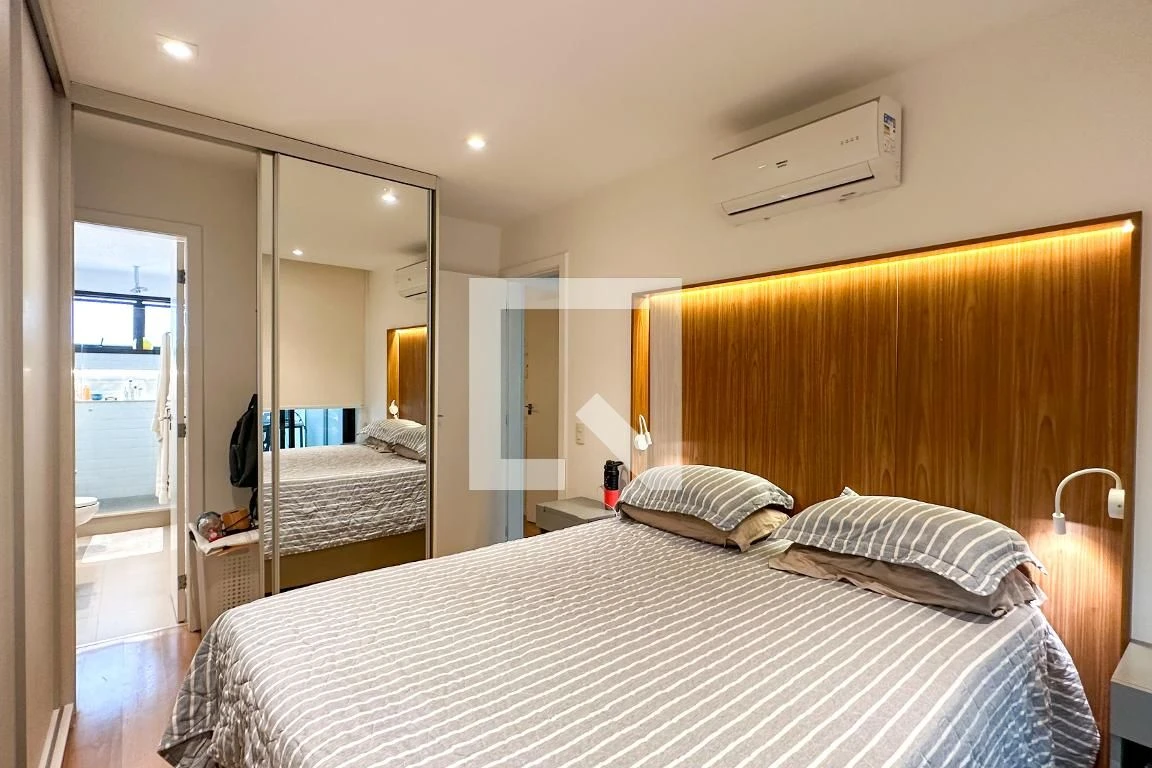 4-bedroom apartment with floor-to-ceiling windows — photo 25