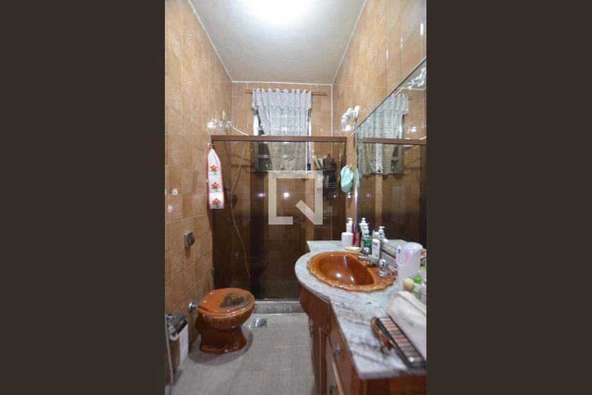 Furnished 231 m² house with 3 bedrooms and a balcony — photo 40