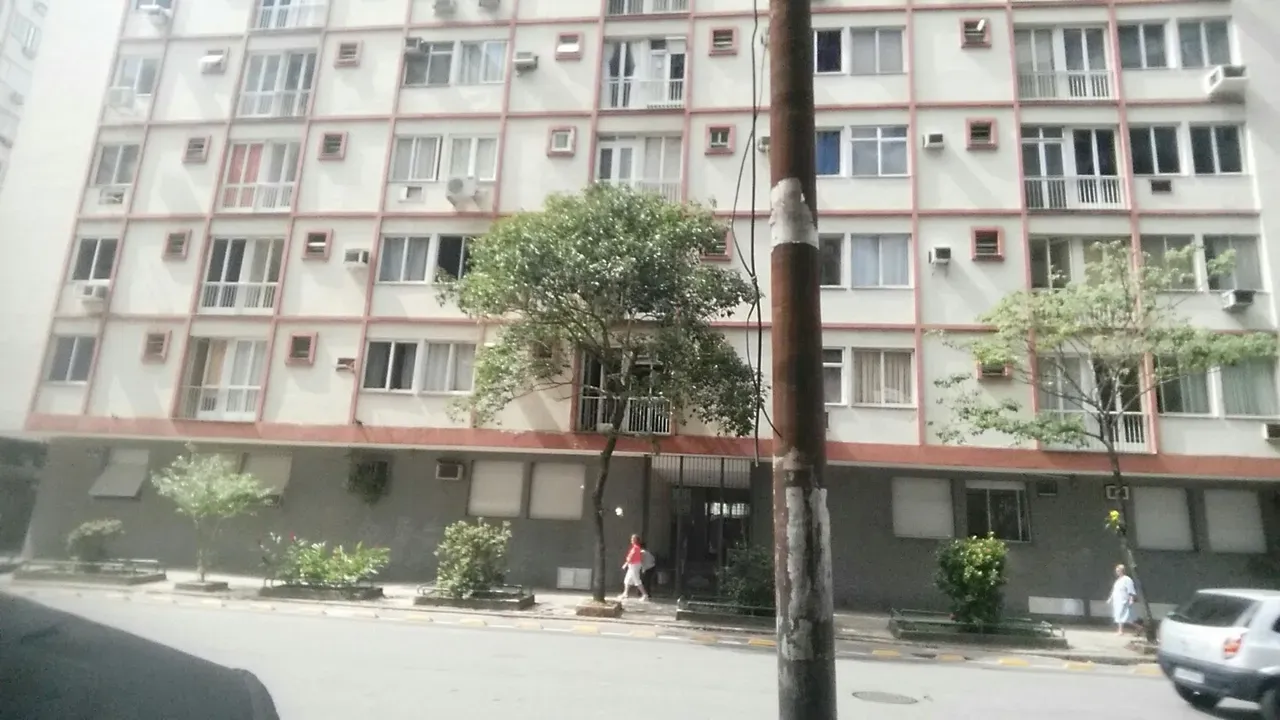 1 quarto e piso de madeira ou laminado: apartamento de 38 m²