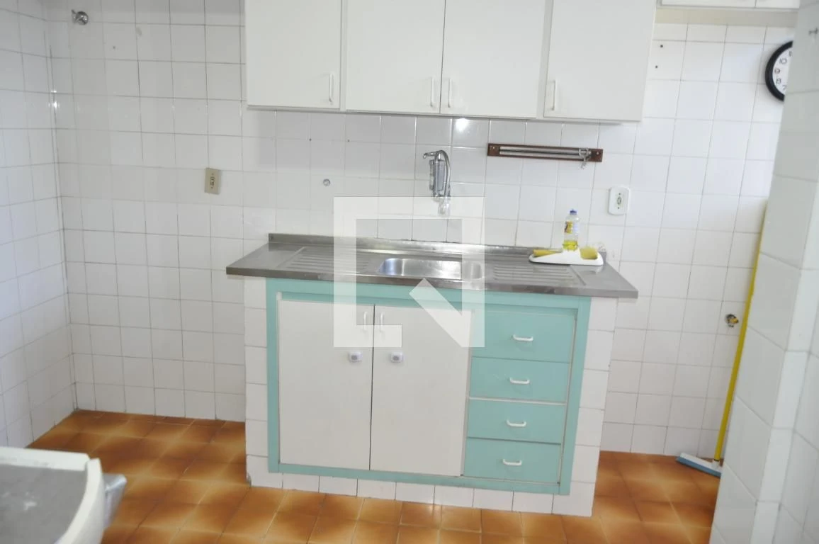 Rental apartment with 2 bedrooms and a private garden — photo 10