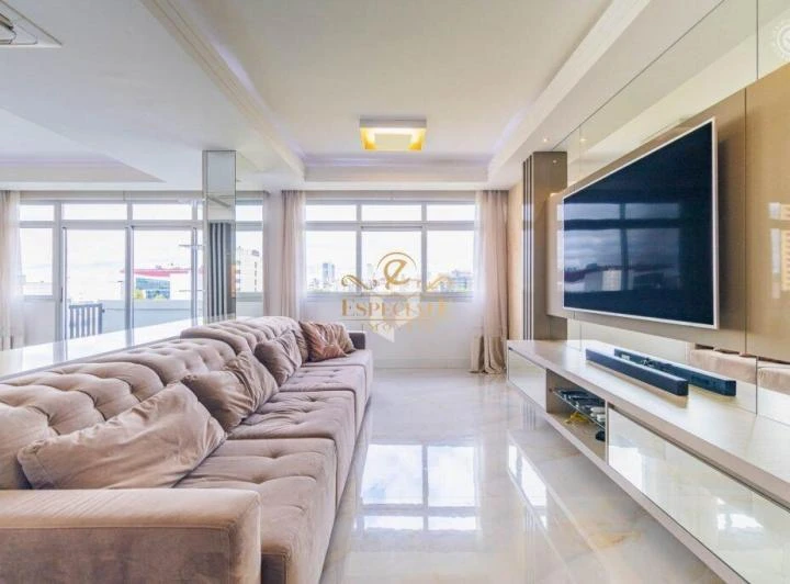 Furnished 152 m² apartment with 2 en-suites and 1 parking — photo 2