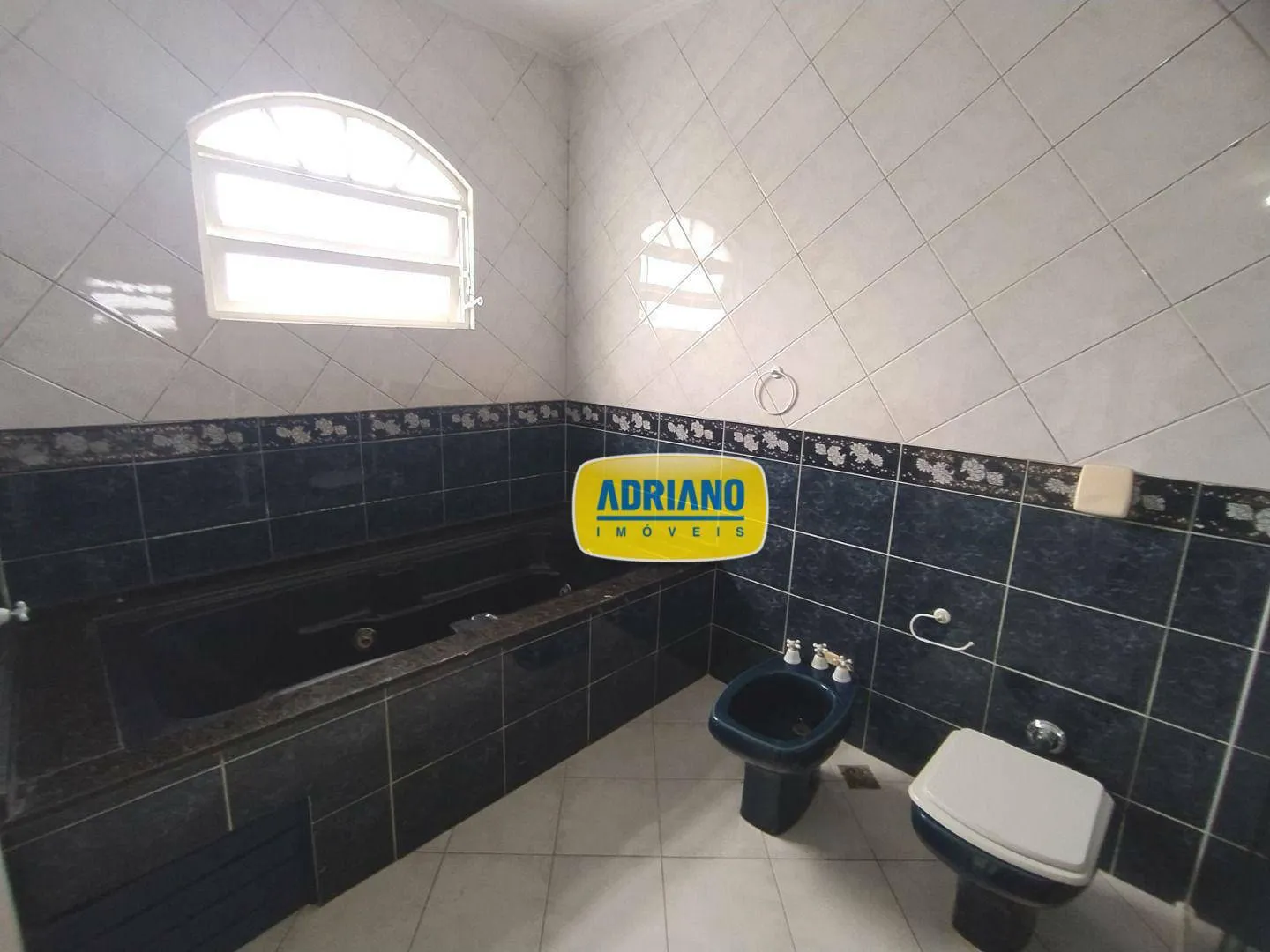 Casa sin muebles de 169 m² con parrilla en la terraza — photo 7