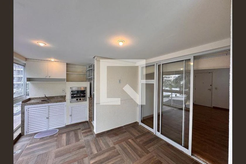 2-bedroom 87 m² apartment with parking and enclosed balcony — photo 24
