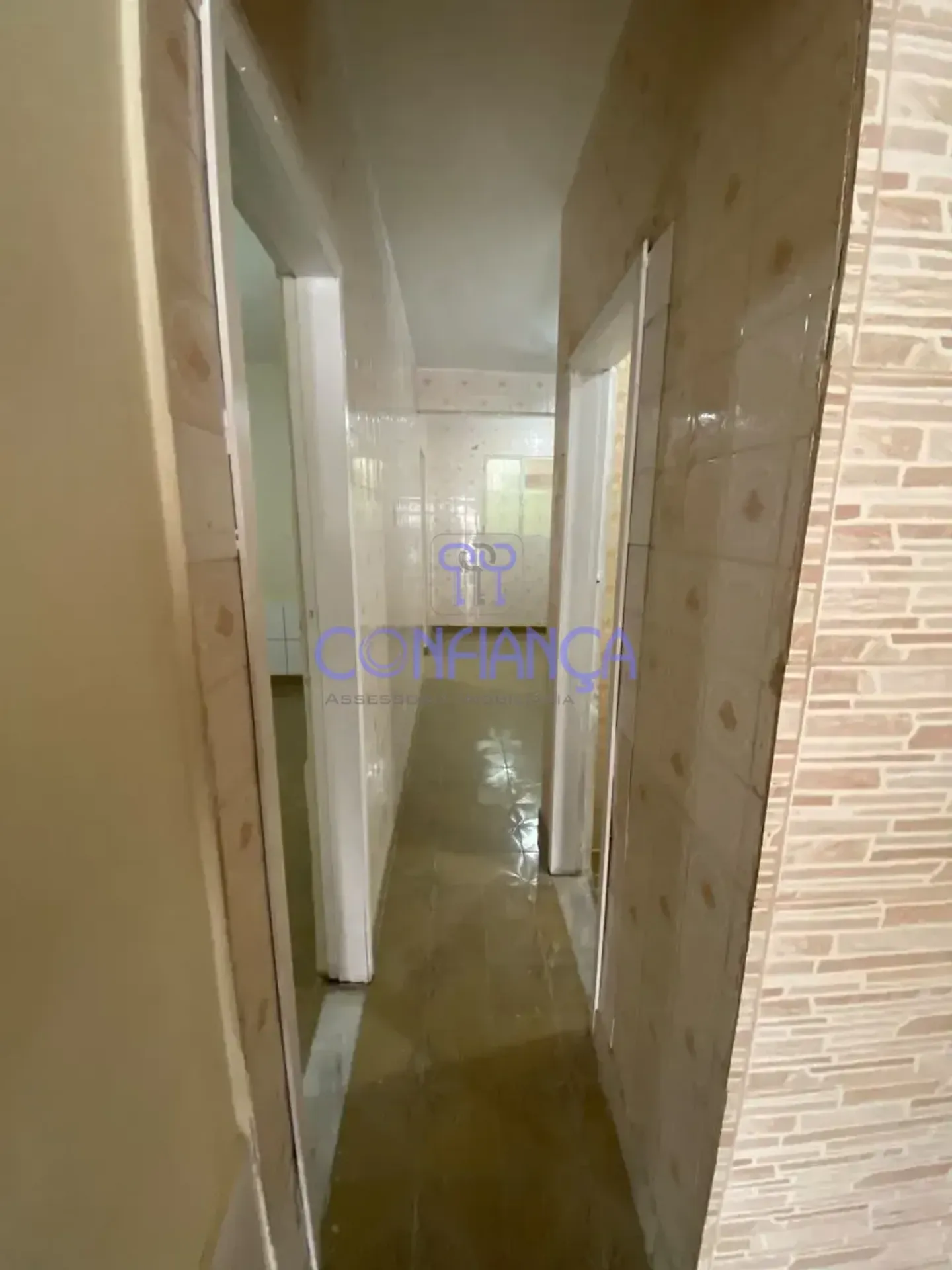 House with 3 bedrooms and a gas stove kitchen — photo 14
