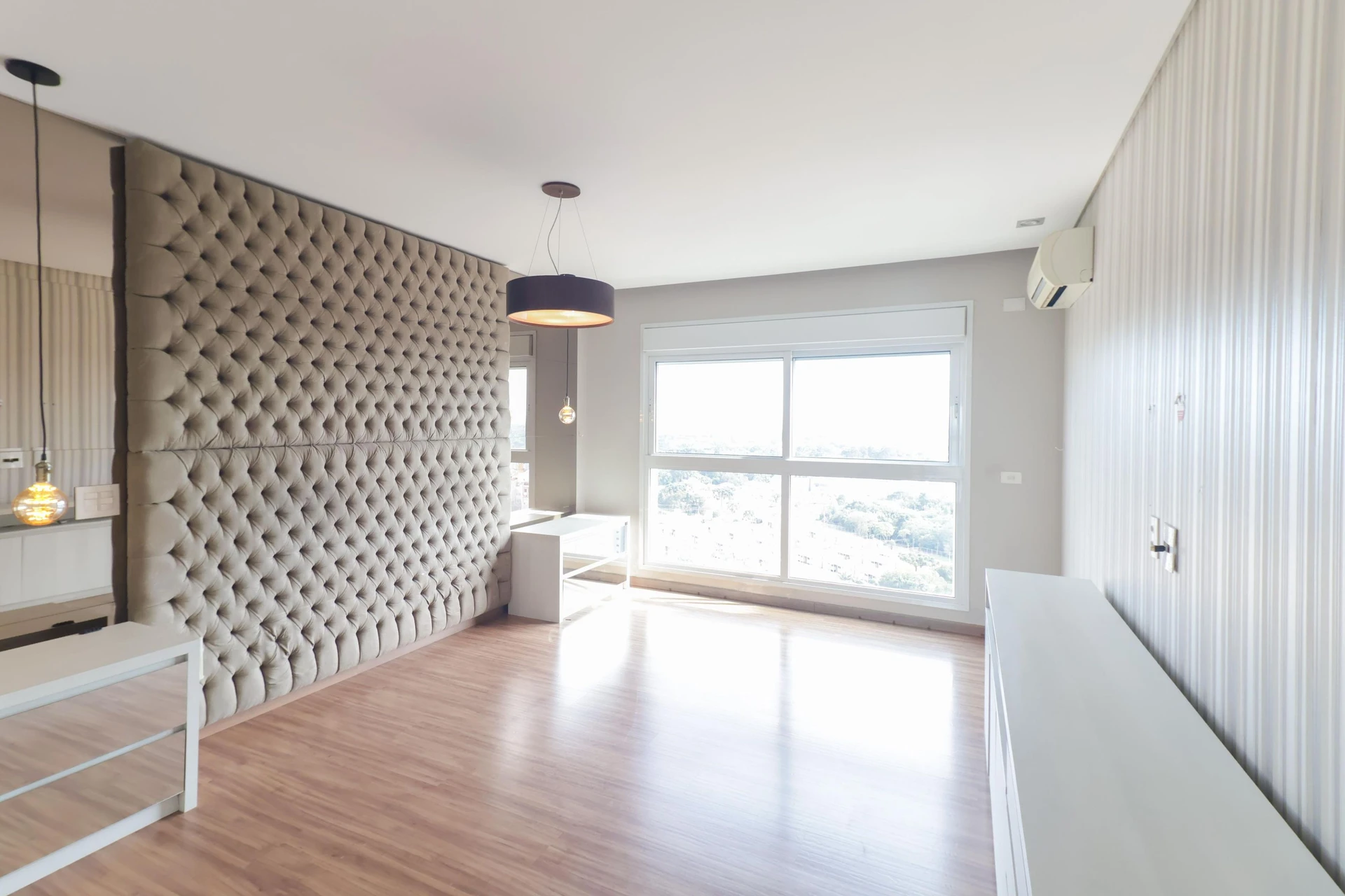 Furnished apartment, 266 m², with a bathtub — photo 4