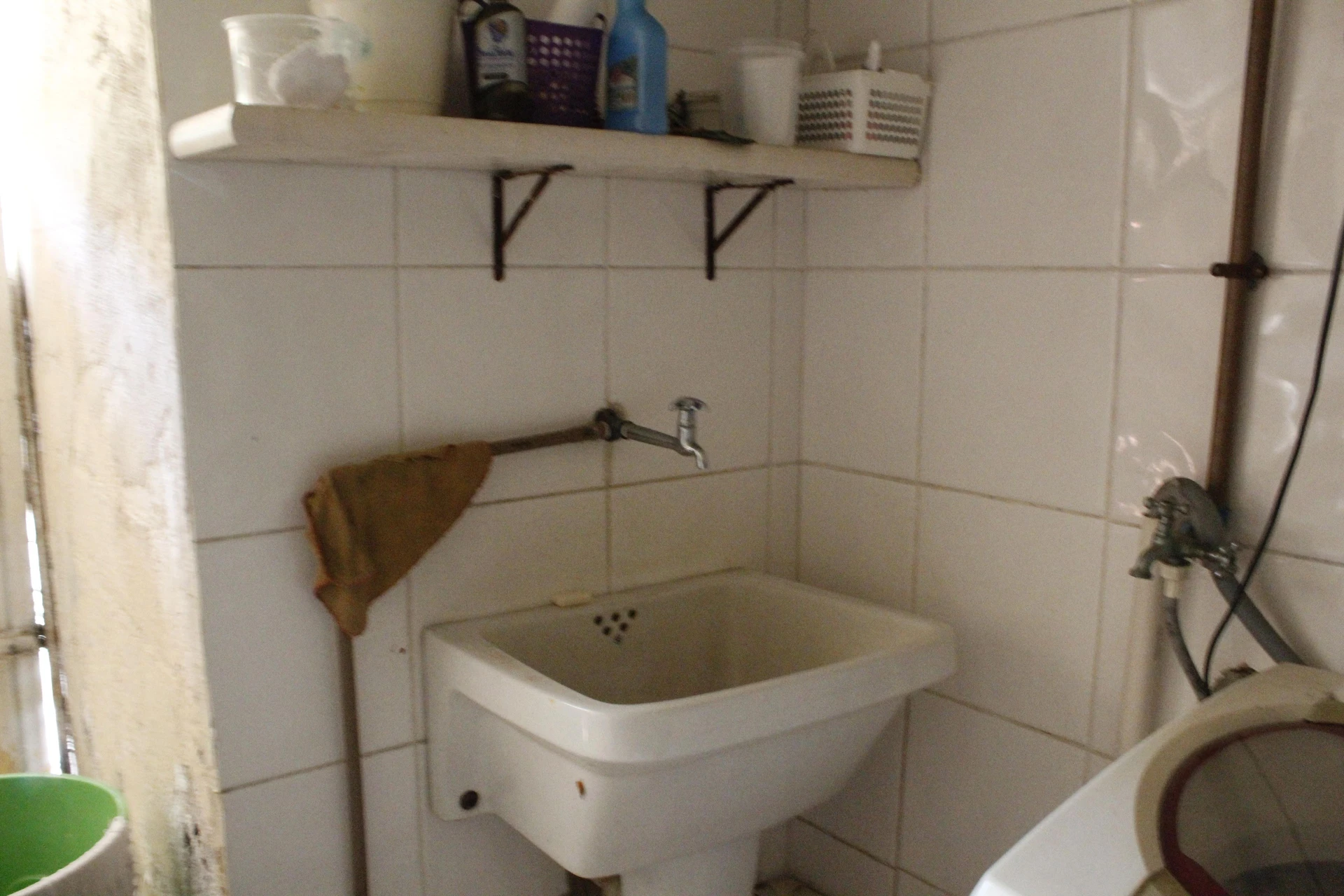 Furnished 4-bedroom house with private balcony — photo 20