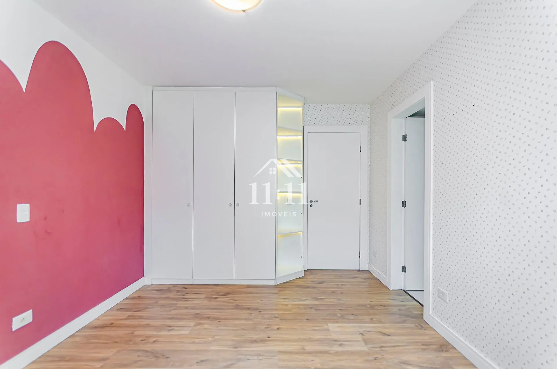 Furnished apartment, 176 m², with a home office — photo 8