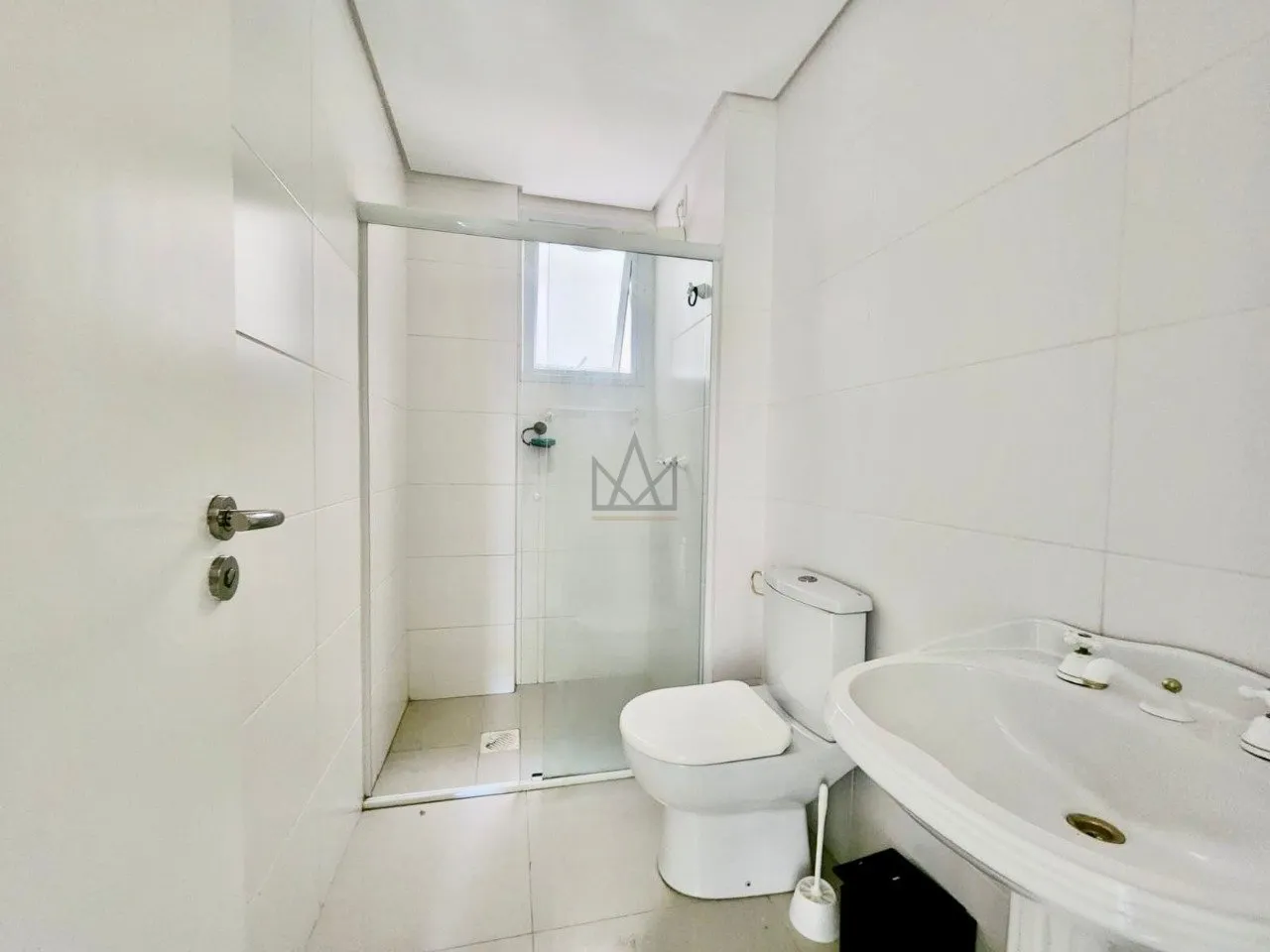 Furnished apartment, 121 m², with a mountain view — photo 23