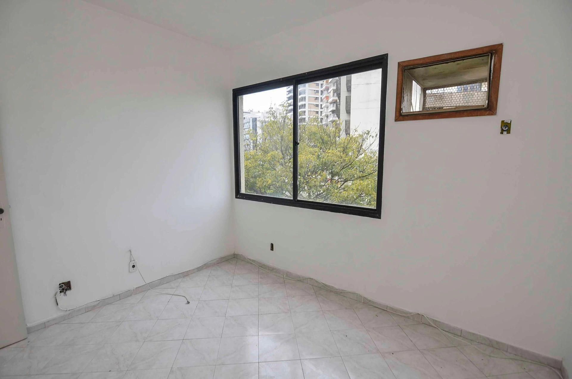 Квартира: 3 спальні, 90 м² — photo 24