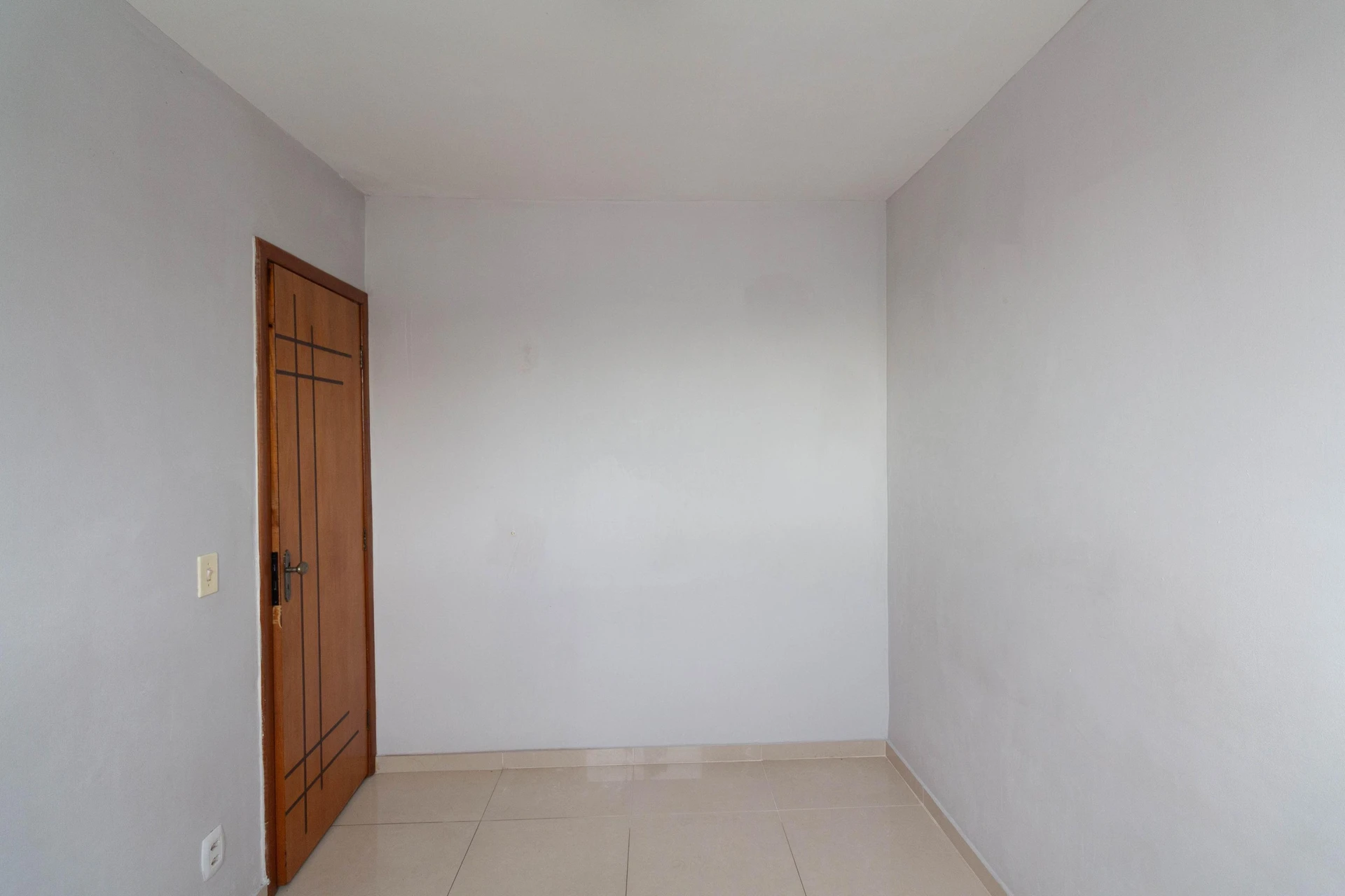 2-bedroom apartment with a grill on the balcony — photo 11