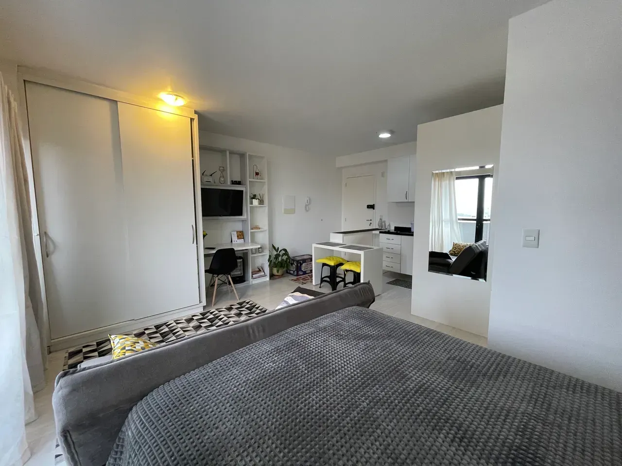 Apartamento mobiliado com cozinha compacta — photo 12