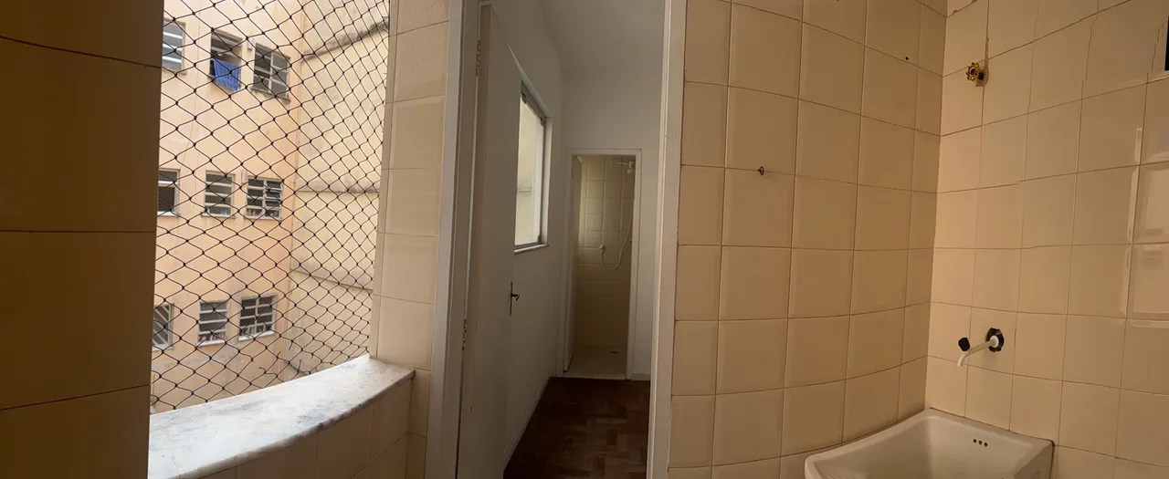 Apartment, 53 m², with wood or laminate floors — photo 10