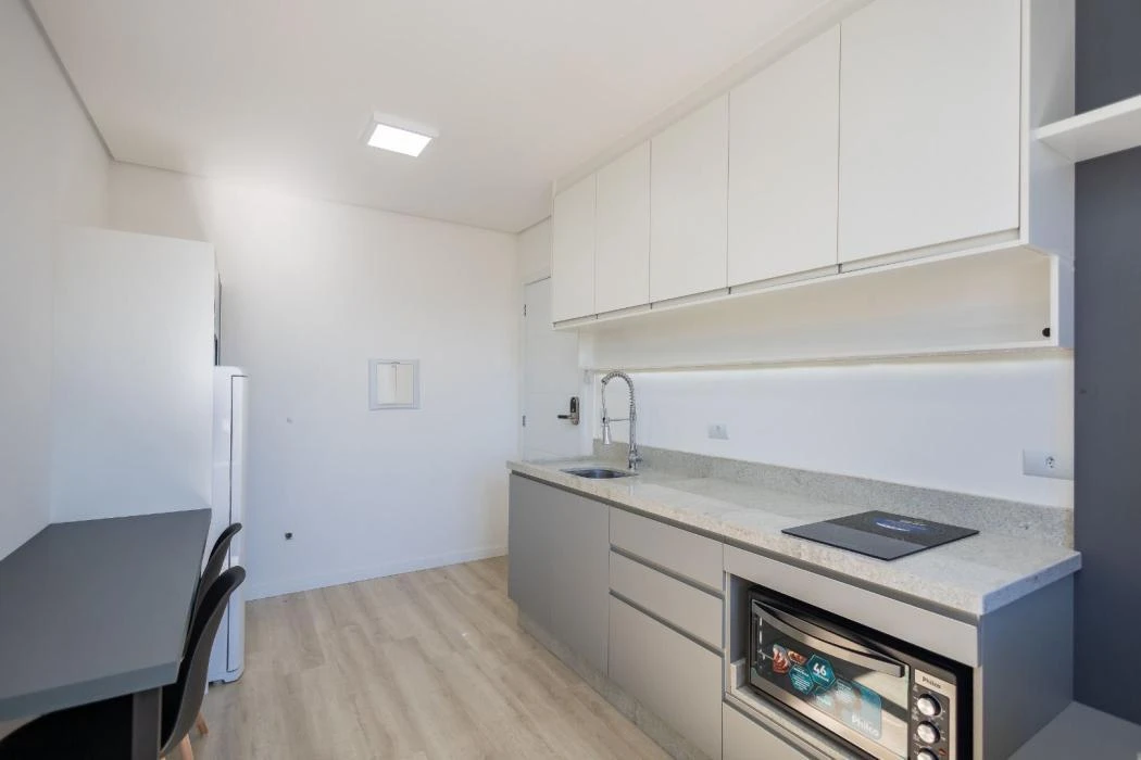 Apartamento mobiliado, 27 m², com janelas do piso ao teto — photo 30