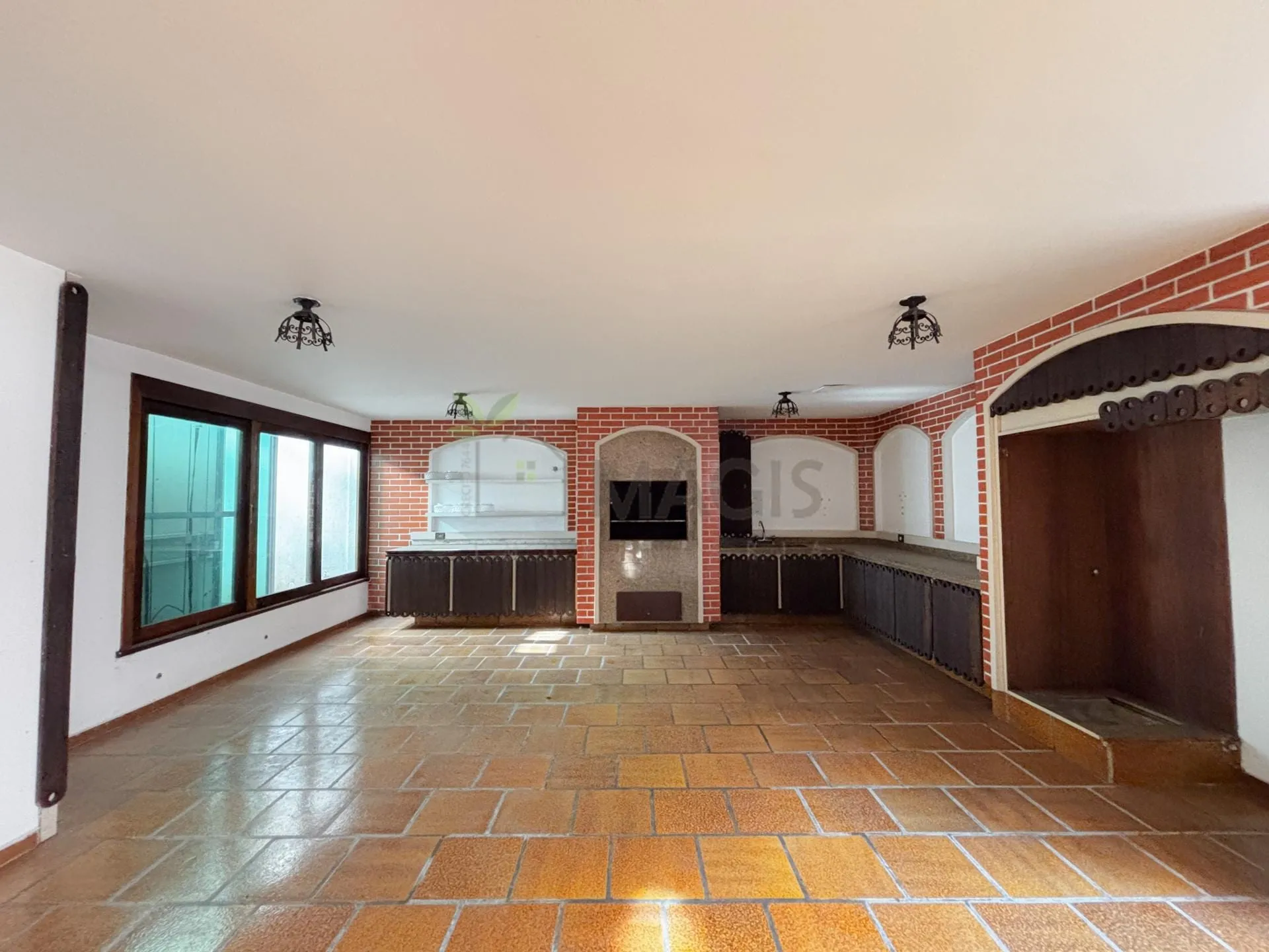 Будинок 604 м² з 4 спальнями та 4 ванними кімнатами — photo 85