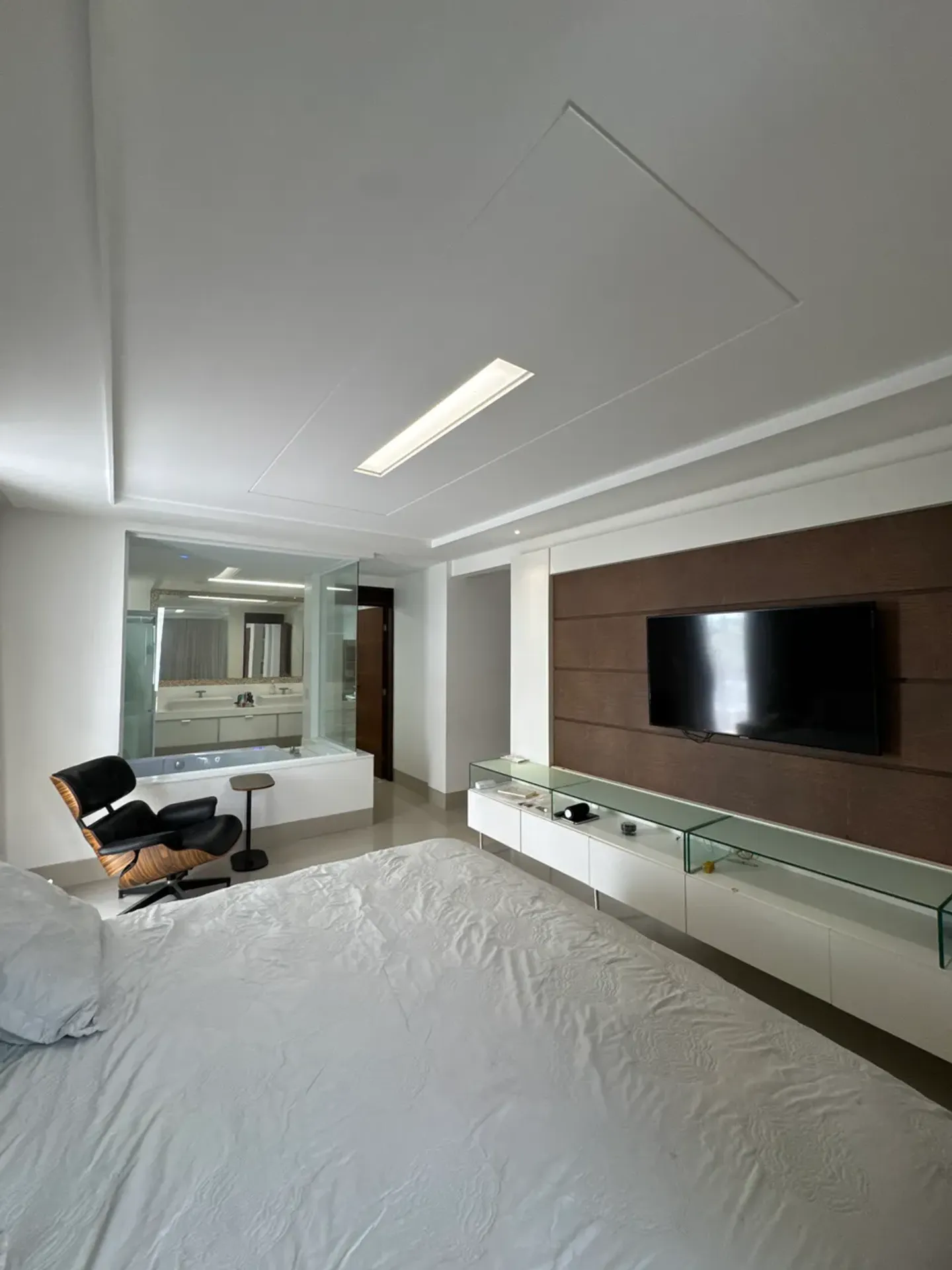 5-bedroom house with floor-to-ceiling windows in João Pessoa — photo 20