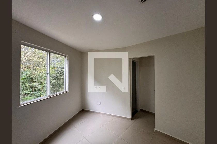 Balcony with a grill in a 2-bedroom house, 165 m² — photo 15