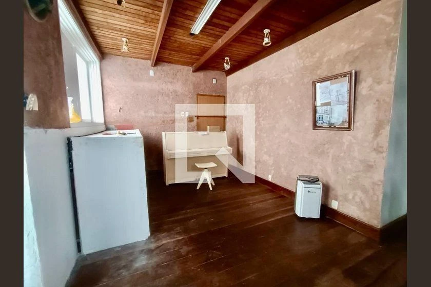 Unfurnished house with 2 bedrooms and private garden — photo 43